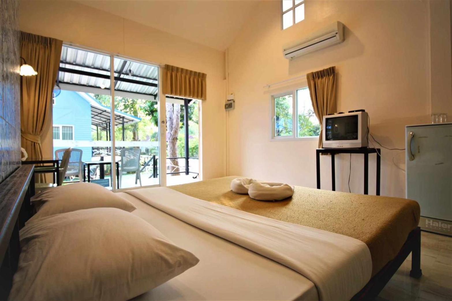 Yoko River Kwai Resort Ban Huai Maenam Noi Esterno foto